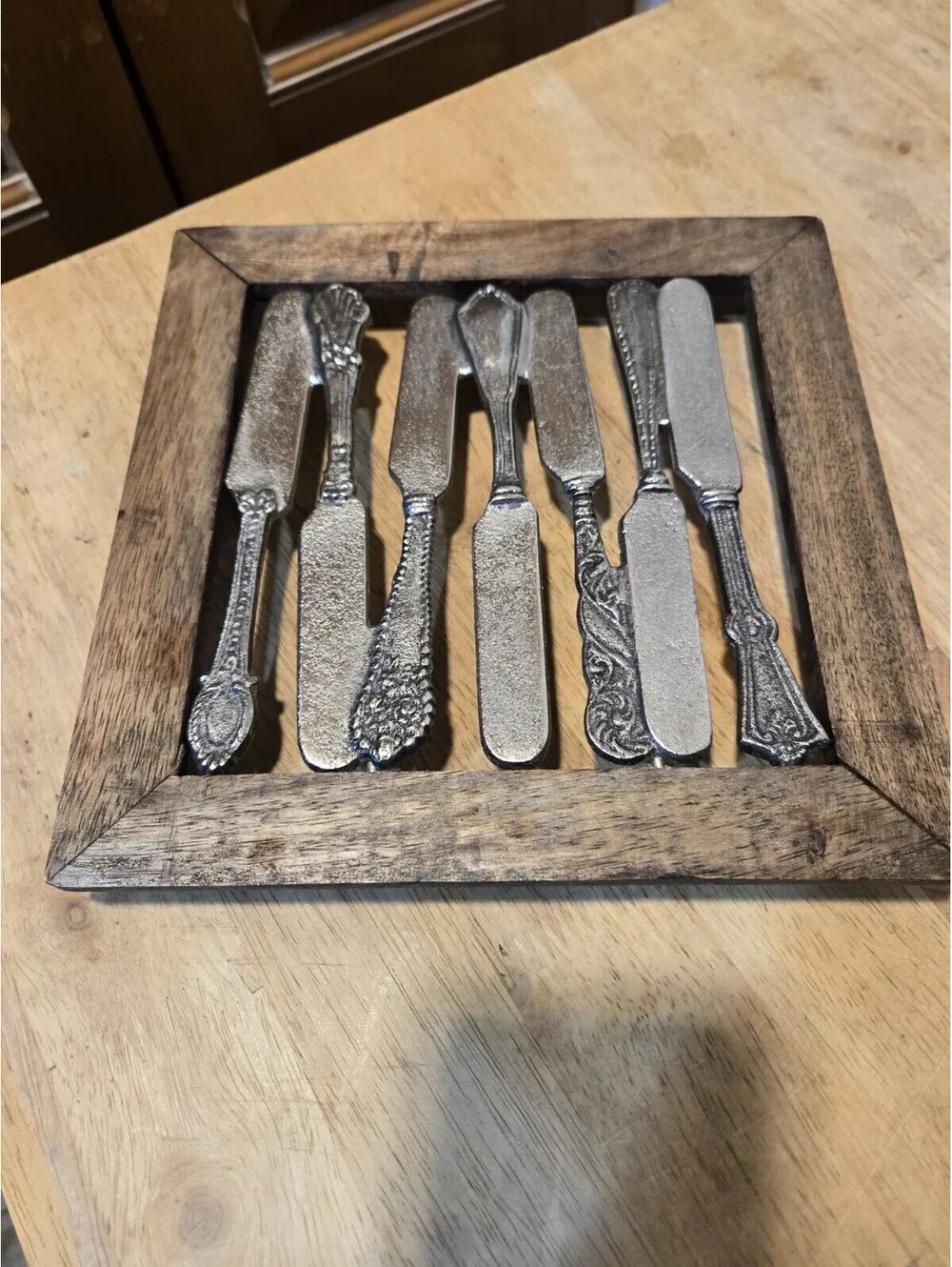 Unique Flatware Wooden Frame TRIVET HOT PLATE 8.5